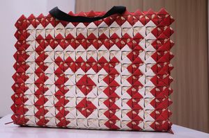 kerajinan-sachet-tas-laptop-cavanila-stripes