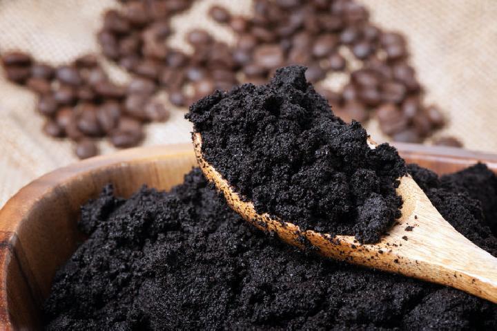 https://apps.santosjayaabadi.co.id/factoryoutlet/contents/images/lg/posts/POST_Kreatif,_ini_6_hal_tak_terduga_yang_bisa_dibuat_dari_ampas_kopi_(20190826020337).jpg